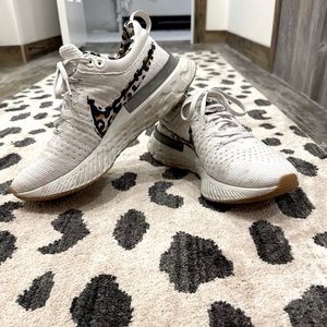 Nike Womens React Infinity Fitness Workout Running Shoes